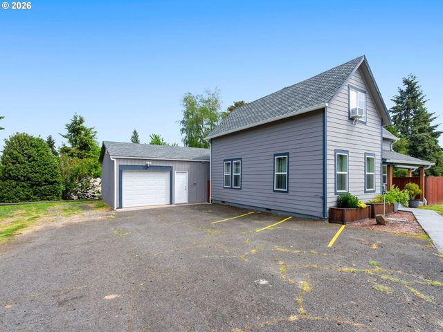 1677 E MAIN St, Hillsboro, OR 97123