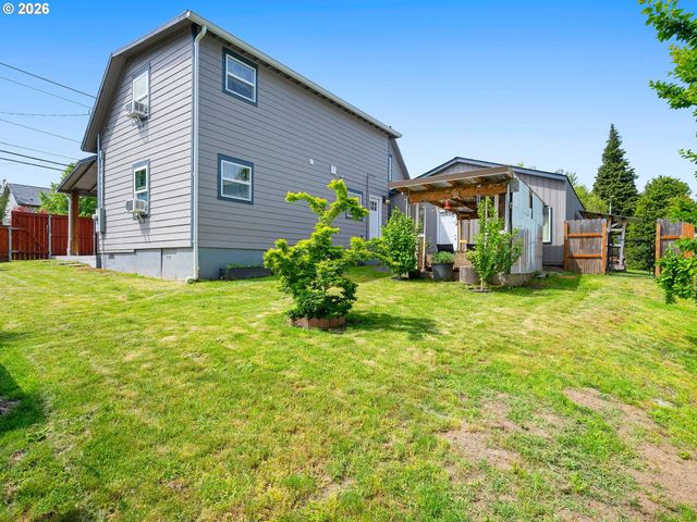 1677 E MAIN St, Hillsboro, OR 97123
