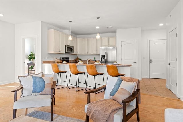 360 Andover Street 2302, Danvers, MA 01923