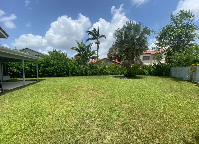 10533 Mendocino Lane, Boca Raton, FL 33428