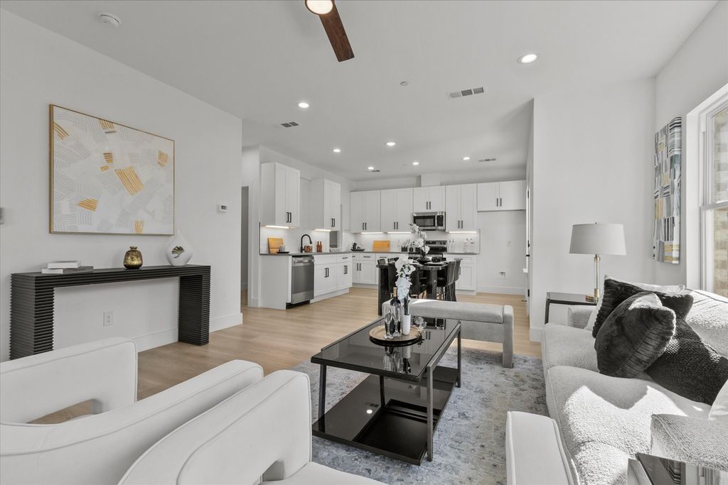 126 Homes Drive, Grand Prairie, TX 75050
