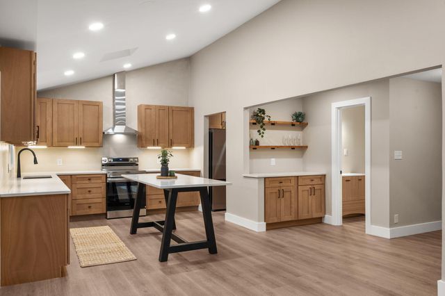144 Santana Circle, Reeds Spring, MO 65737