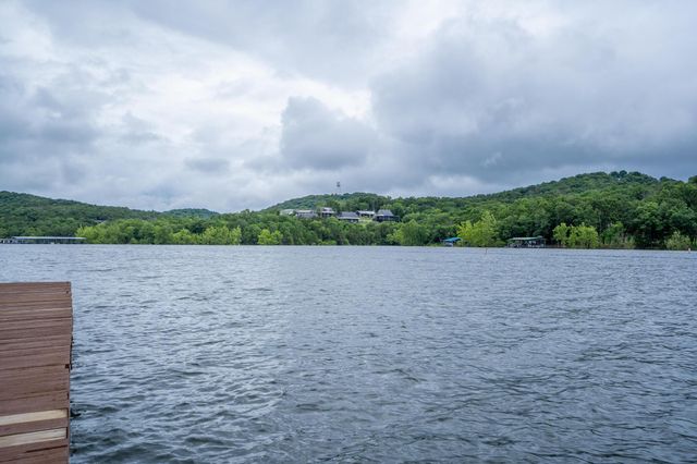 144 Santana Circle, Reeds Spring, MO 65737