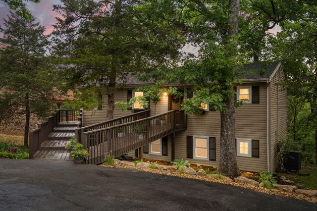 144 Santana Circle, Reeds Spring, MO 65737