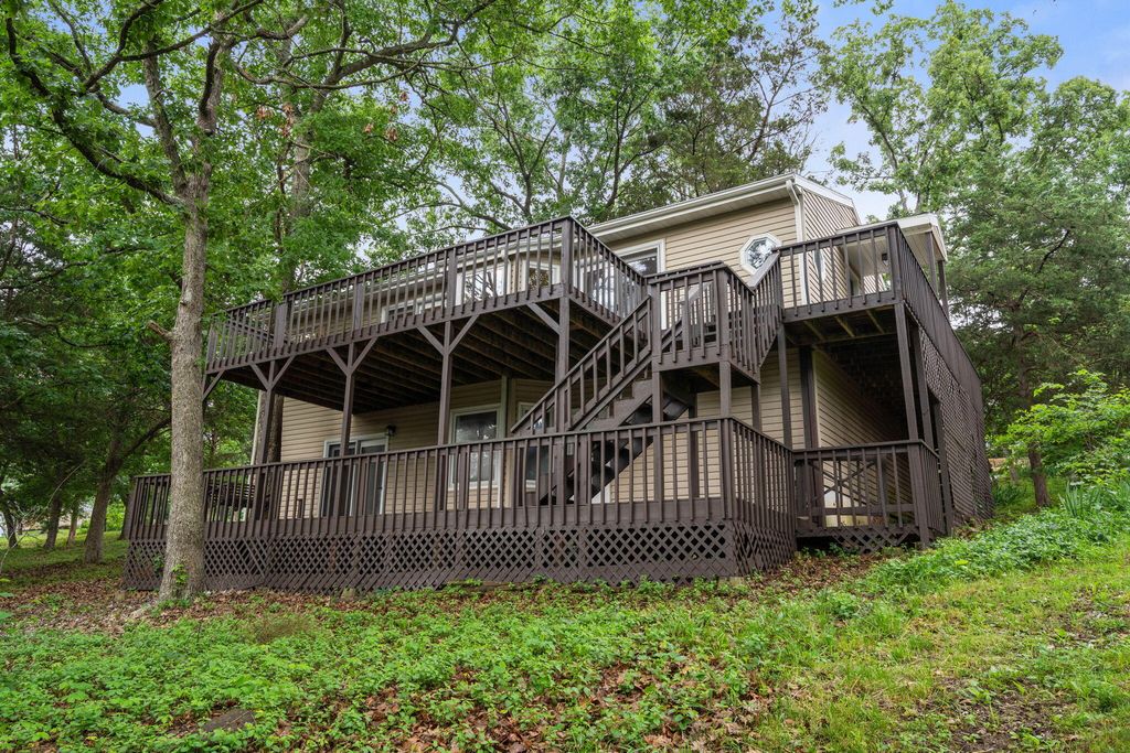 144 Santana Circle, Reeds Spring, MO 65737