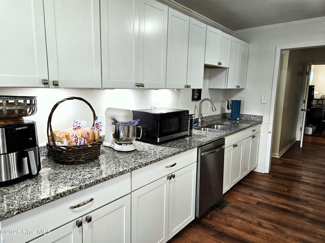1000 Strawbush Road, Rocky Mount, NC 27804