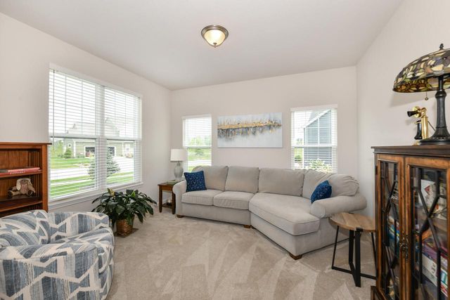 N50W19665 Tamarind WAY, Menomonee Falls, WI 53051