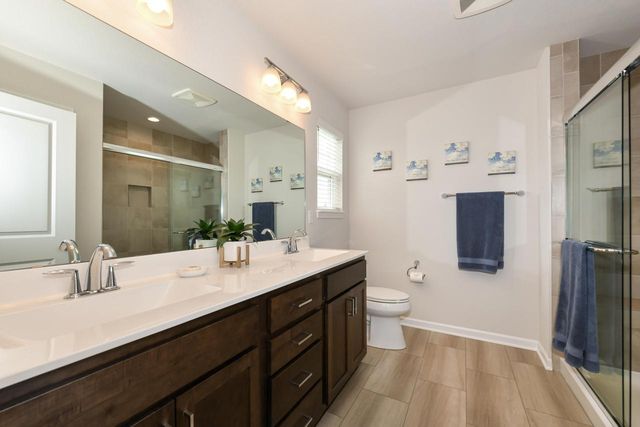 N50W19665 Tamarind WAY, Menomonee Falls, WI 53051