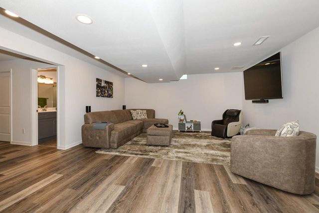 N50W19665 Tamarind WAY, Menomonee Falls, WI 53051
