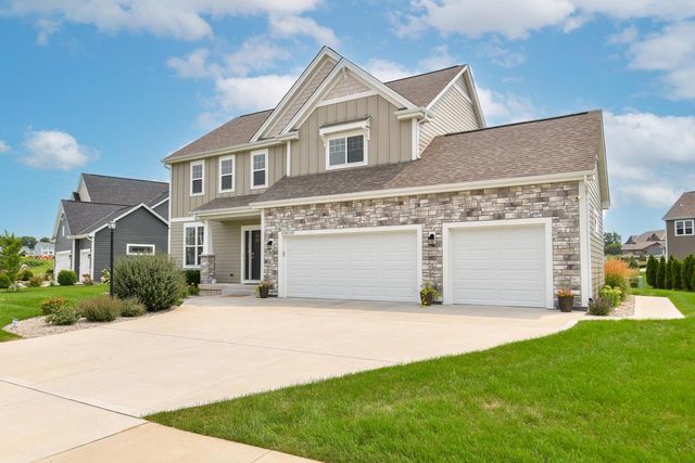 N50W19665 Tamarind WAY, Menomonee Falls, WI 53051