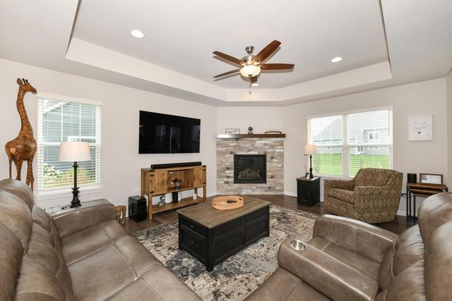 N50W19665 Tamarind WAY, Menomonee Falls, WI 53051