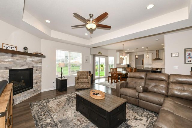 N50W19665 Tamarind WAY, Menomonee Falls, WI 53051