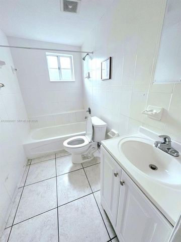 328 NW 12th Avenue 12, Miami, FL 33128