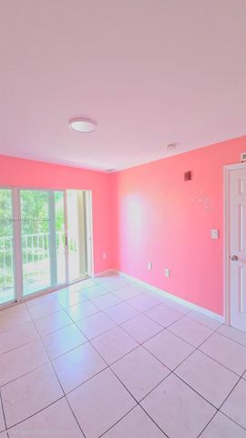 328 NW 12th Avenue 12, Miami, FL 33128