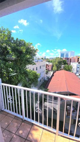 328 NW 12th Avenue 12, Miami, FL 33128