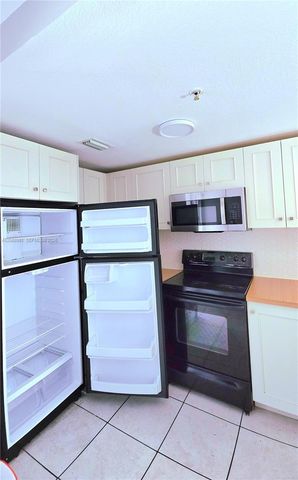 328 NW 12th Avenue 12, Miami, FL 33128