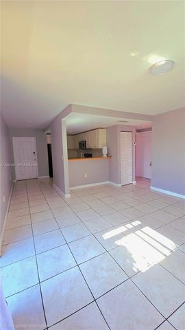 328 NW 12th Avenue 12, Miami, FL 33128