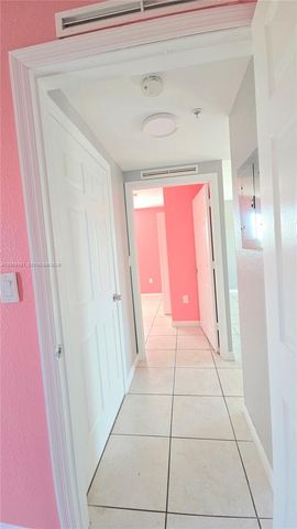 328 NW 12th Avenue 12, Miami, FL 33128