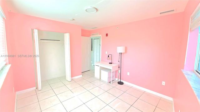 328 NW 12th Avenue 12, Miami, FL 33128