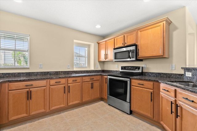 504 WHEATON TRENT PLACE, Tampa, FL 33619