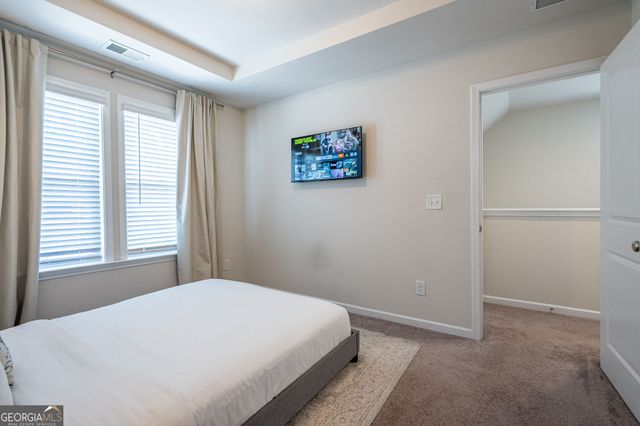 290 Mahone Drive, Lilburn, GA 30047