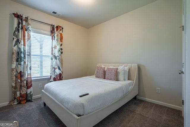 290 Mahone Drive, Lilburn, GA 30047