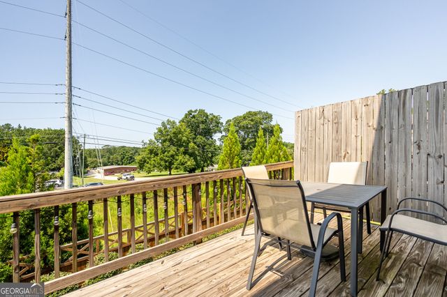 290 Mahone Drive, Lilburn, GA 30047