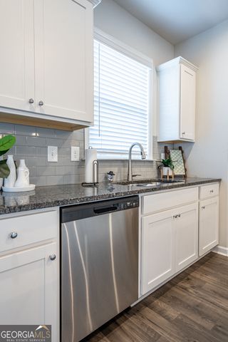 290 Mahone Drive, Lilburn, GA 30047