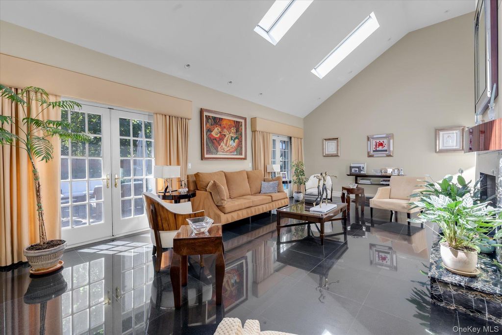 23728 Beverly Road, Douglaston, NY 11363 — photo 2
