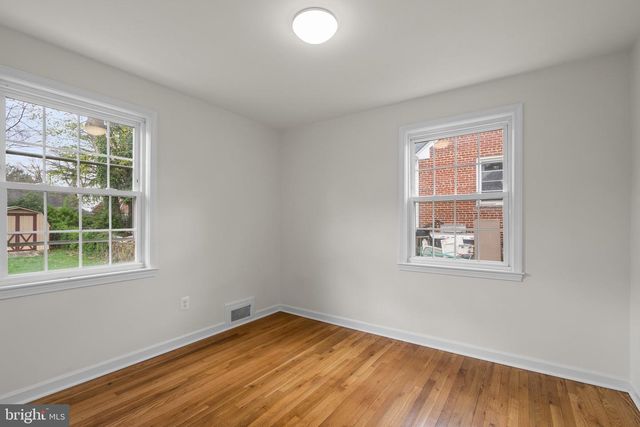 10110 MCKENNEY AVE, Silver Spring, MD 20902