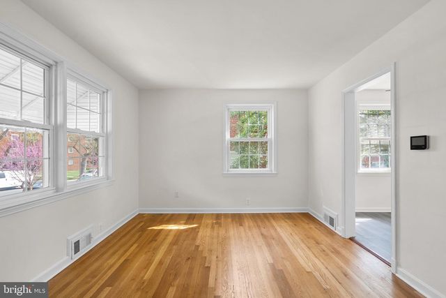 10110 MCKENNEY AVE, Silver Spring, MD 20902