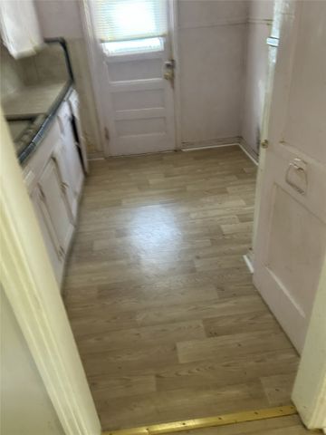 2922 Brandon Street, Dallas, TX 75211