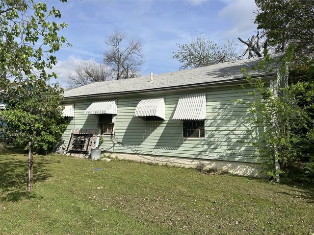 2922 Brandon Street, Dallas, TX 75211