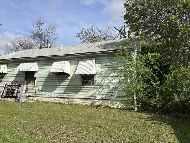 2922 Brandon Street, Dallas, TX 75211