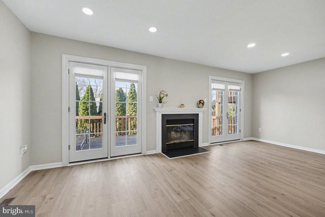 42 WHITE PINE COURT, Lafayette Hill, PA 19444