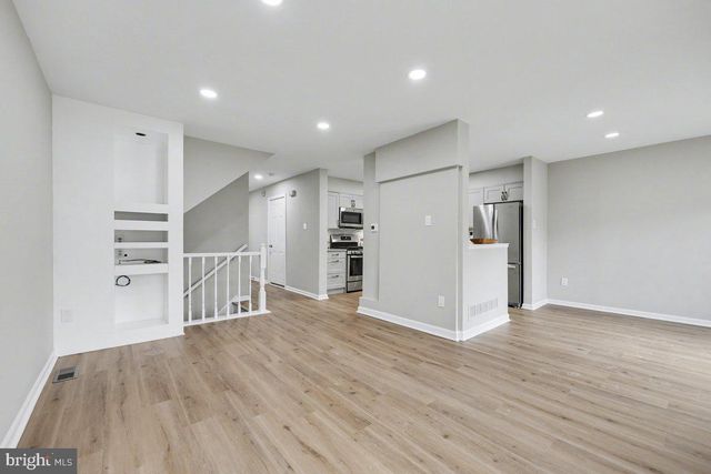 42 WHITE PINE COURT, Lafayette Hill, PA 19444