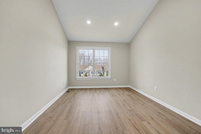 42 WHITE PINE COURT, Lafayette Hill, PA 19444