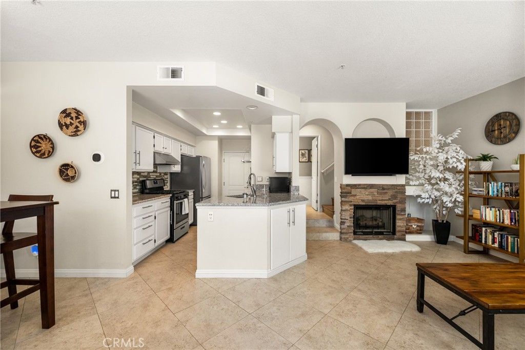 57 Santa Barbara Court, Lake Forest, CA 92610