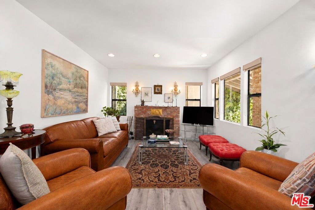 8941 Rosewood Avenue, Los Angeles, CA 90048 — photo 4