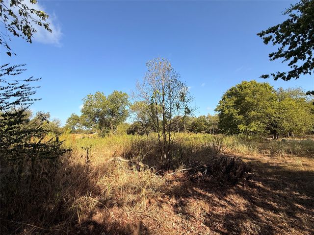 519 N Barron Road, Covington, TX 76636