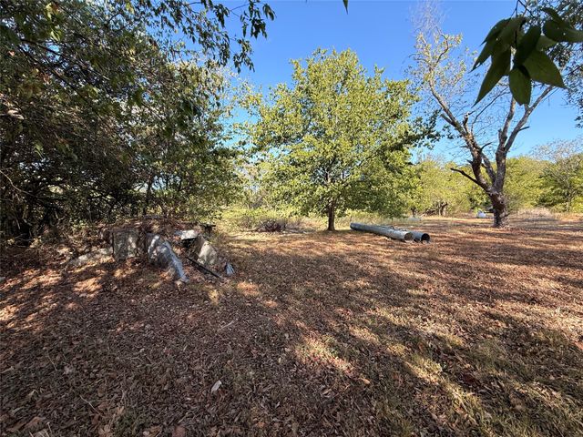 519 N Barron Road, Covington, TX 76636