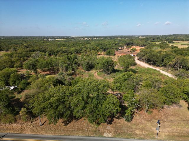 519 N Barron Road, Covington, TX 76636