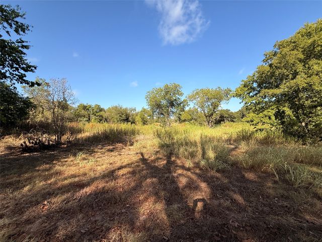 519 N Barron Road, Covington, TX 76636