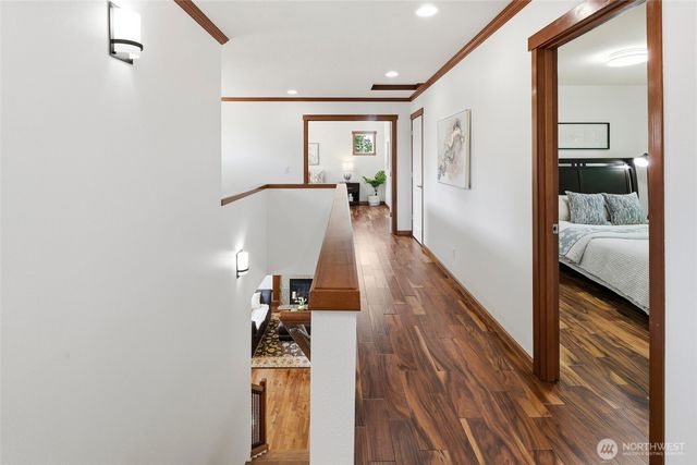 16033 119th Place NE, Bothell, WA 98011