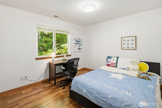 16033 119th Place NE, Bothell, WA 98011
