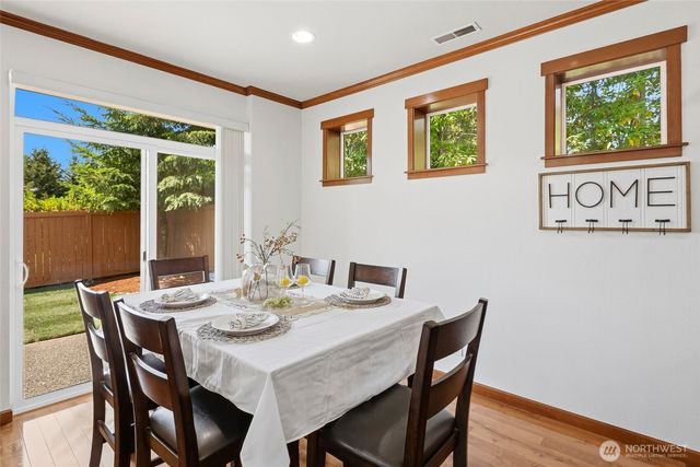 16033 119th Place NE, Bothell, WA 98011