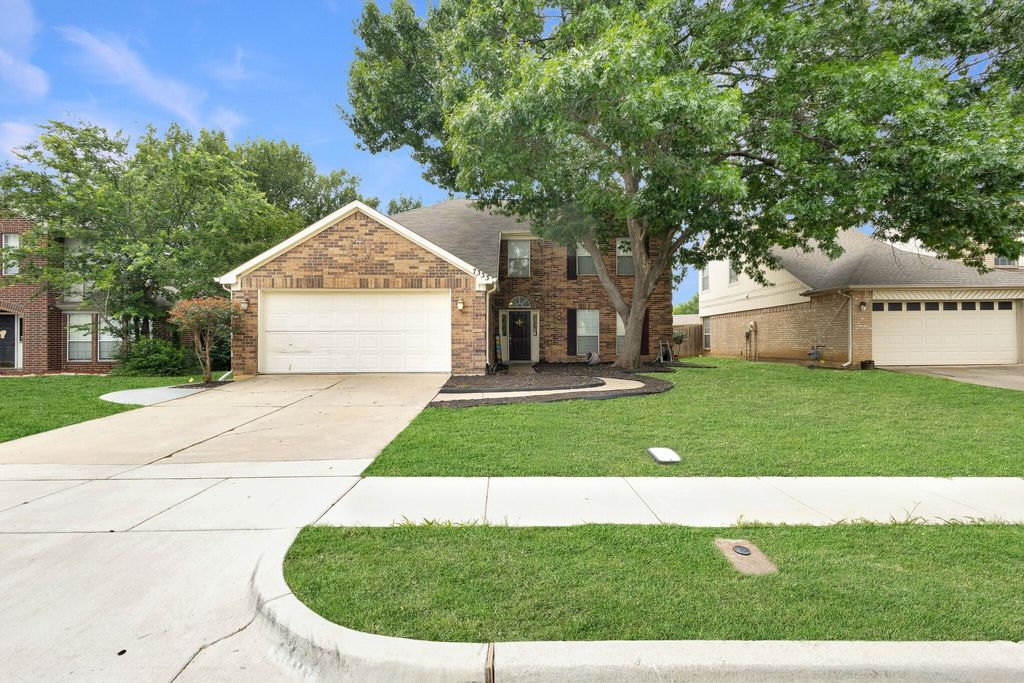 7333 Mesa Verde Trail, Fort Worth, TX 76137