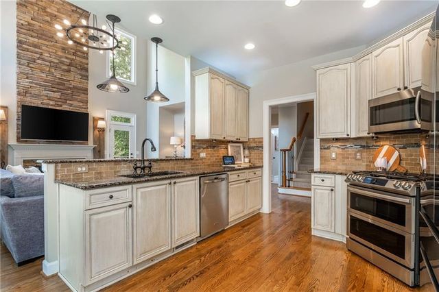 12842 Waterside Drive, Alpharetta, GA 30004