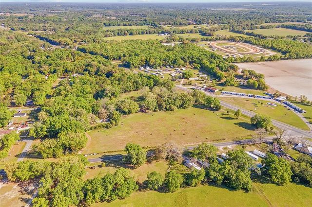 5256 S 441 HIGHWAY, Lake City, FL 32025