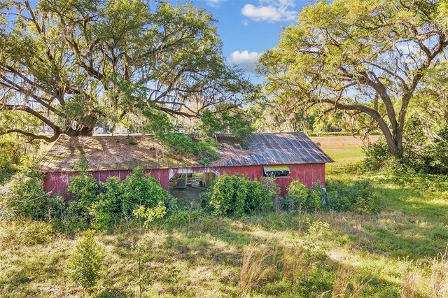 5256 S 441 HIGHWAY, Lake City, FL 32025